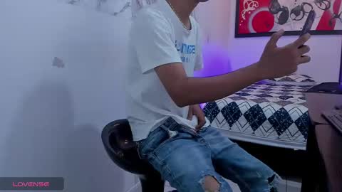 Snapshot of andressdean chatting on 12-12-24, 05:15 Andres Dean online show from 12-12-24, 05:15