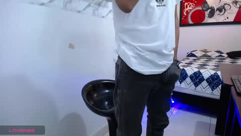 Snapshot of andressdean chatting on 12-18-24, 08:14 Andres Dean online show from 12-18-24, 08:14