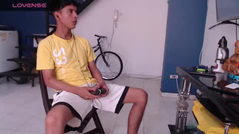 Snapshot of andressdean chatting on 01-19-25, 09:34 Andres Dean online show from 01-19-25, 09:34