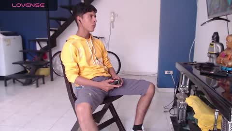 Snapshot of andressdean chatting on 01-25-25, 08:31 Andres Dean online show from 01-25-25, 08:31