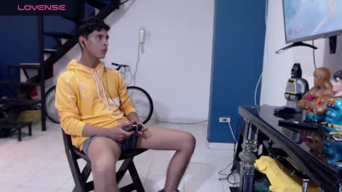 Snapshot of andressdean chatting on 01-26-25, 02:35 Andres Dean online show from 01-26-25, 02:35