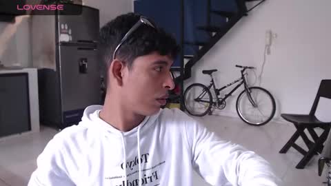 Snapshot of andressdean chatting on 01-26-25, 05:23 Andres Dean online show from 01-26-25, 05:23