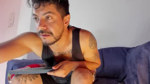 Snapshot of andressmith__ chatting on 01-12-26, 04:56 Andres online show from 01-12-26, 04:56