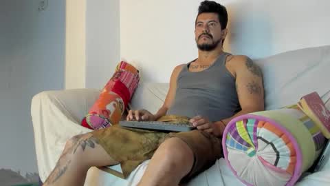 Snapshot of andressmith__ chatting on 01-17-26, 11:37 Andres online show from 01-17-26, 11:37