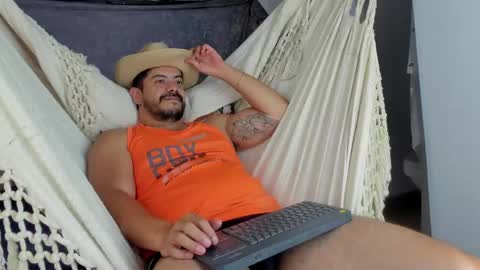 Snapshot of andressmith__ chatting on 05-13-26, 02:20 Andres online show from 05-13-26, 02:20