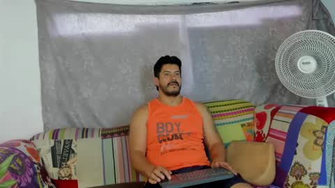 Snapshot of andressmith__ chatting on 05-19-26, 09:54 Andres online show from 05-19-26, 09:54