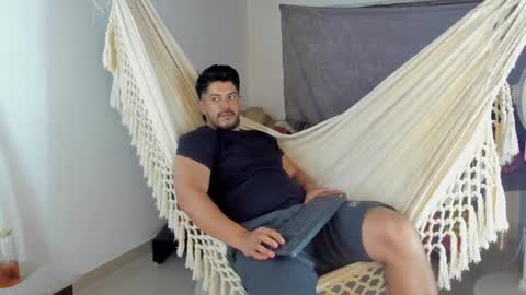 Snapshot of andressmith__ chatting on 05-30-26, 01:03 Andres online show from 05-30-26, 01:03