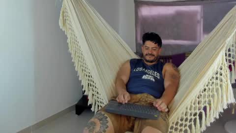 Snapshot of andressmith__ chatting on 05-30-26, 06:05 Andres online show from 05-30-26, 06:05