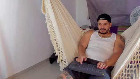Snapshot of andressmith__ chatting on 06-04-26, 10:16 Andres online show from 06-04-26, 10:16