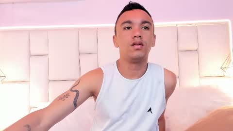 Snapshot of andressolorzano chatting on 06-11-26, 11:52 Andres online show from 06-11-26, 11:52