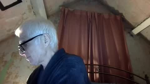 Andrew online show from 04-05-26, 11:57