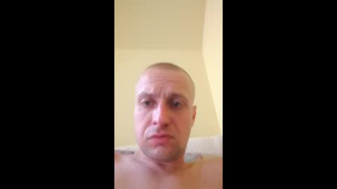 Snapshot of andrew3356577 chatting on 05-10-26, 04:56 andrew3356577 online show from 05-10-26, 04:56