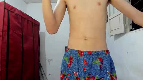 andrew_2811 online show from 01-17-26, 02:49