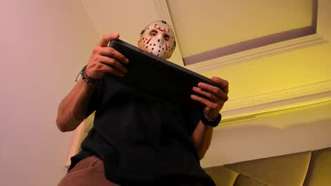 Colleman online show from 10-28-25, 07:01