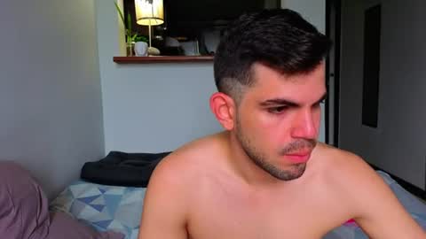 Snapshot of andrew_hot_999 chatting on 06-10-26, 12:26 Andrew online show from 06-10-26, 12:26