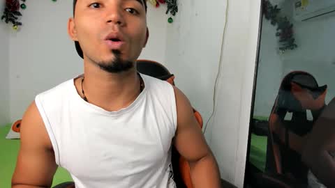 Snapshot of andrew_jonhes1 chatting on 12-05-25, 11:41 andrew_jonhes1 online show from 12-05-25, 11:41