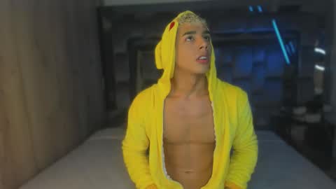 Andrew M. online show from 01-11-26, 10:48