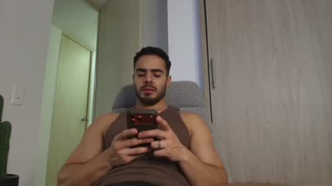Snapshot of andrew_west_ chatting on 07-11-26, 01:52 ANDREW WEST online show from 07-11-26, 01:52