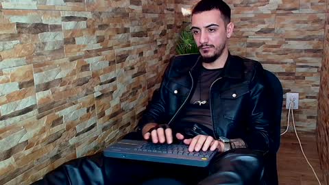 MasterRomania  online show from 01-28-25, 07:43