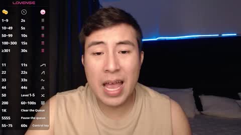 andrewmhilton_ online show from 11-05-25, 06:24