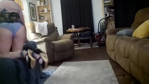 andrewo42601 online show from 10-04-25, 11:52