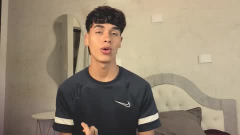 Snapshot of andrewortix chatting on 03-23-26, 04:27 AndreWortix online show from 03-23-26, 04:27