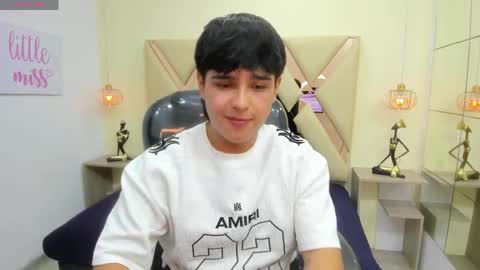 ANDREW online show from 04-11-26, 01:37