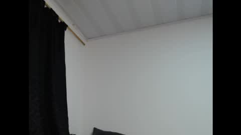 andriuhot066 online show from 01-04-25, 12:48