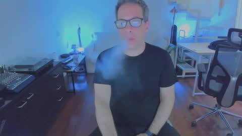 Snapshot of andy0pandi chatting on 11-03-25, 11:33 Andrew online show from 11-03-25, 11:33