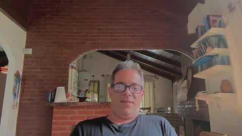 Snapshot of andy0pandi chatting on 03-16-26, 06:12 Andrew online show from 03-16-26, 06:12