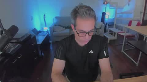 Snapshot of andy0pandi chatting on 04-04-26, 01:26 Andrew online show from 04-04-26, 01:26