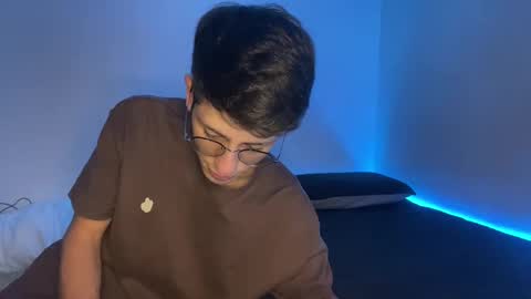 Snapshot of andy_collins__ chatting on 03-03-25, 10:42 andy_collins__ online show from 03-03-25, 10:42