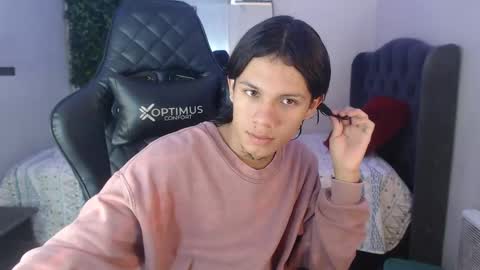 andy_dan1 online show from 01-06-25, 01:30