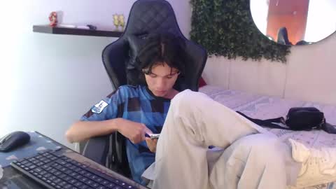 andy_dan1 online show from 01-09-25, 11:45