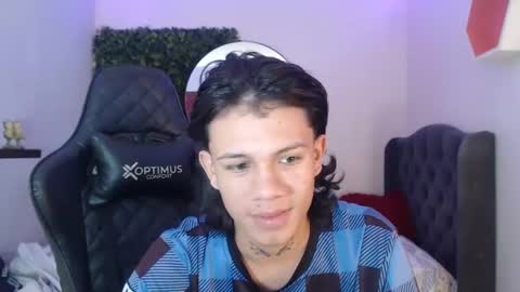 andy_dan1 online show from 01-15-25, 01:31