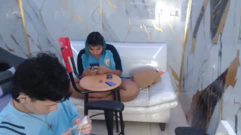 andy_dan1 online show from 12-02-25, 06:25