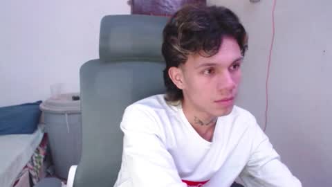 andy_dan1 online show from 06-07-26, 07:23