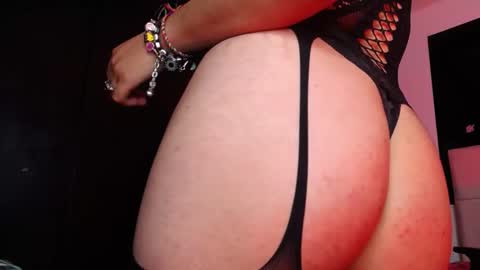 Snapshot of andy_eagleton_20 chatting on 12-15-25, 08:35 andy_eagleton_20 online show from 12-15-25, 08:35