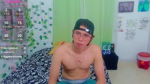 Snapshot of andy_gray01 chatting on 01-27-25, 06:31 Andy Gray online show from 01-27-25, 06:31