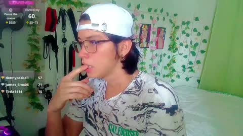 Snapshot of andy_gray01 chatting on 02-05-25, 09:07 Andy Gray online show from 02-05-25, 09:07