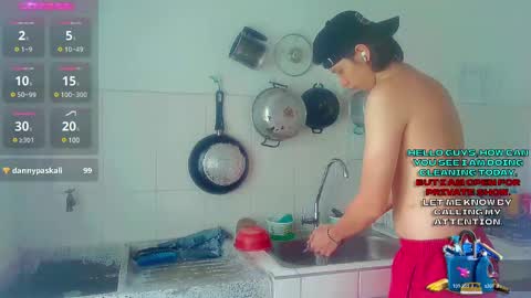 Snapshot of andy_gray01 chatting on 02-15-25, 07:06 Andy Gray online show from 02-15-25, 07:06