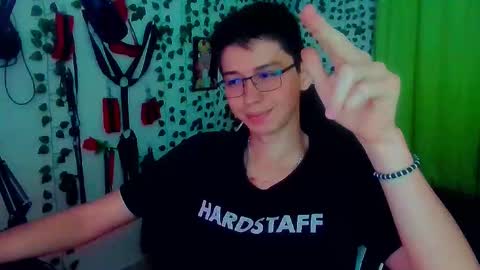 Snapshot of andy_gray01 chatting on 10-25-25, 11:29 Andy Gray online show from 10-25-25, 11:29