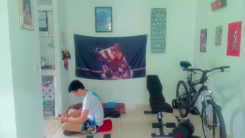 Snapshot of andy_gray01 chatting on 10-29-25, 01:13 Andy Gray online show from 10-29-25, 01:13