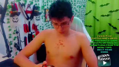 Snapshot of andy_gray01 chatting on 11-17-25, 11:10 Andy Gray online show from 11-17-25, 11:10