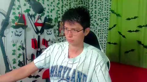 Snapshot of andy_gray01 chatting on 11-25-25, 10:37 Andy Gray online show from 11-25-25, 10:37