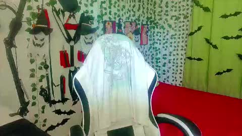 Snapshot of andy_gray01 chatting on 11-27-25, 01:57 Andy Gray online show from 11-27-25, 01:57