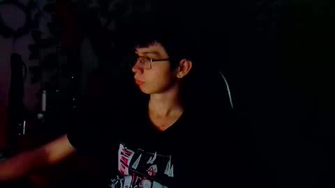 Snapshot of andy_gray01 chatting on 12-18-25, 11:05 Andy Gray online show from 12-18-25, 11:05