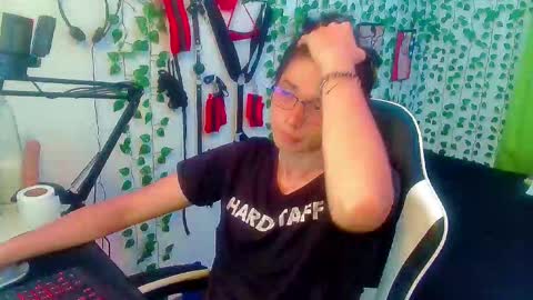 Snapshot of andy_gray01 chatting on 01-15-26, 11:41 Andy Gray online show from 01-15-26, 11:41