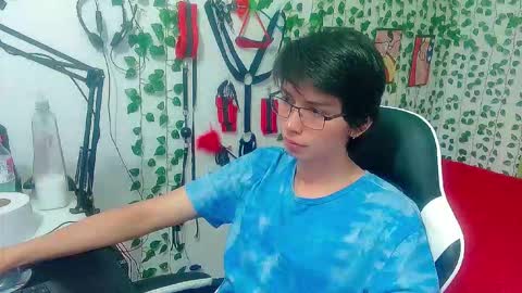 Snapshot of andy_gray01 chatting on 02-15-26, 12:03 Andy Gray online show from 02-15-26, 12:03