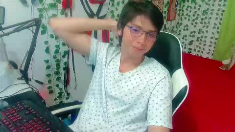 Snapshot of andy_gray01 chatting on 02-18-26, 01:34 Andy Gray online show from 02-18-26, 01:34